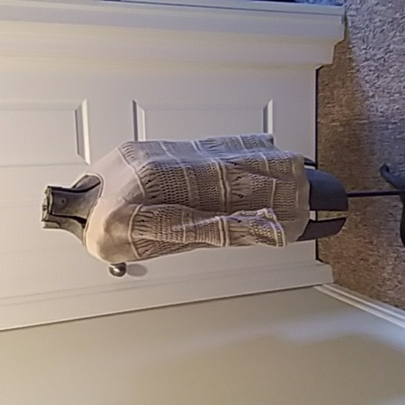 St. John's Bay Sweater - Picture 4 of 6